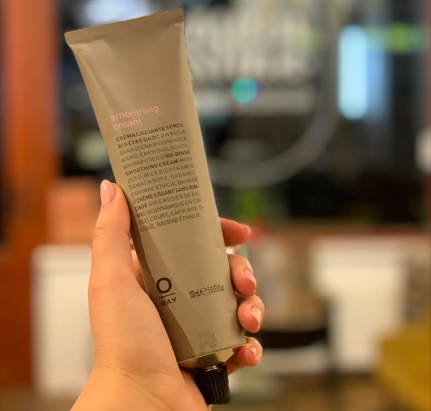 Kem dưỡng tóc Oway Smoothing Cream – 150ml làm suôn mượt, giảm bông xù cái thiện mái tóc khô, rối